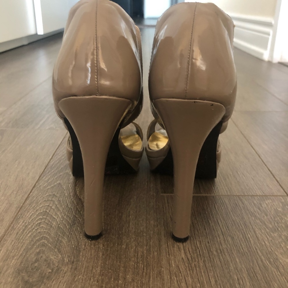 F21 Patent Heels - Picture 4 of 8